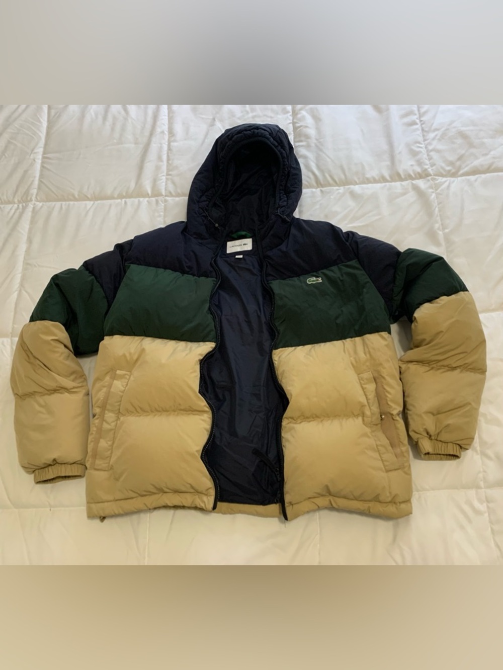 Preloved Men’s Lacoste Colorblocked Puffer Jacket Sz Medium - Picture 2 of 5